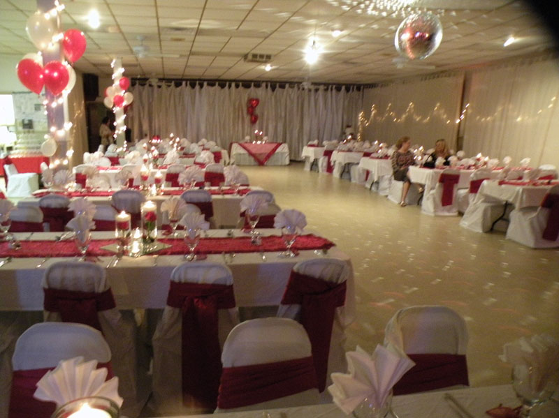 Red wedding setup
